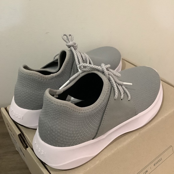 NEW Vessi women’s everyday classic size 9 grey sneaker - Picture 4 of 11